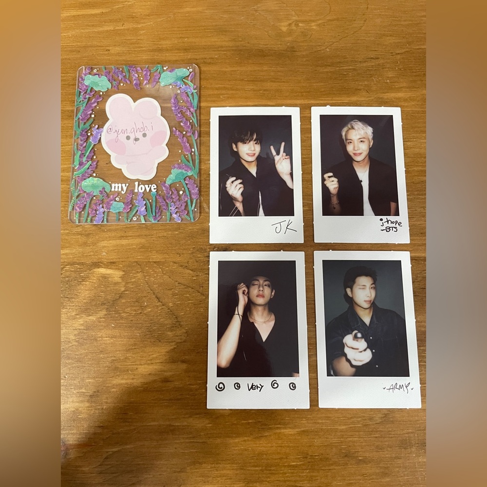 *SOLD* BTS Group Photofolio Me, Myself Polaroids